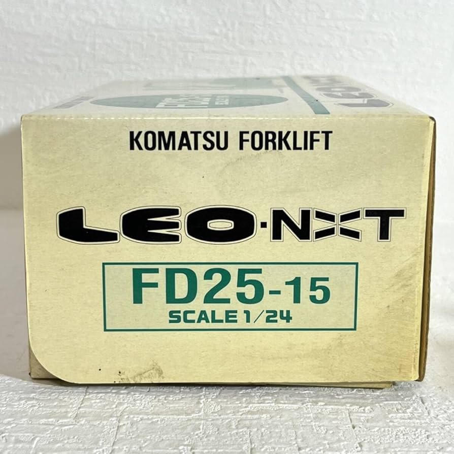 【非売品 希少レア】7月31日まで出品 コマツビッグサイズ メタル製 非売品レア 期間限定出品（7月28迄）コマツ ビッグサイズ メタル